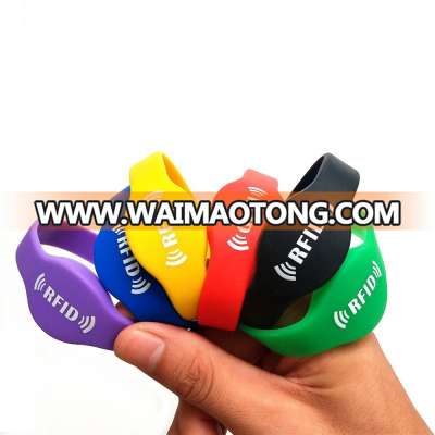 OEM&ODM acceptable NFC silicone wristbands ,factory selling NFC silicone wristbands