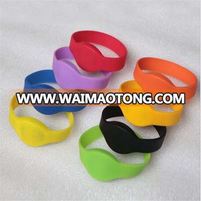 Logo Customized Silicone bracelets,RFID silicone bracelets for party,events,swimming pool China factory