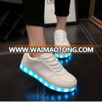 Hot selling Led shoes men Colorful glowing shoes with lights up led luminous shoes a new simulation sole for adults neon basket